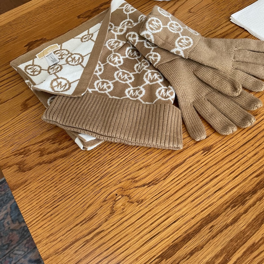 Michael Kors Tan and Cream Scarf and Gloves Set